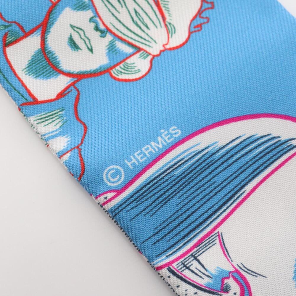 HERMES Blue Silk Scarf - Picture 4 of 6